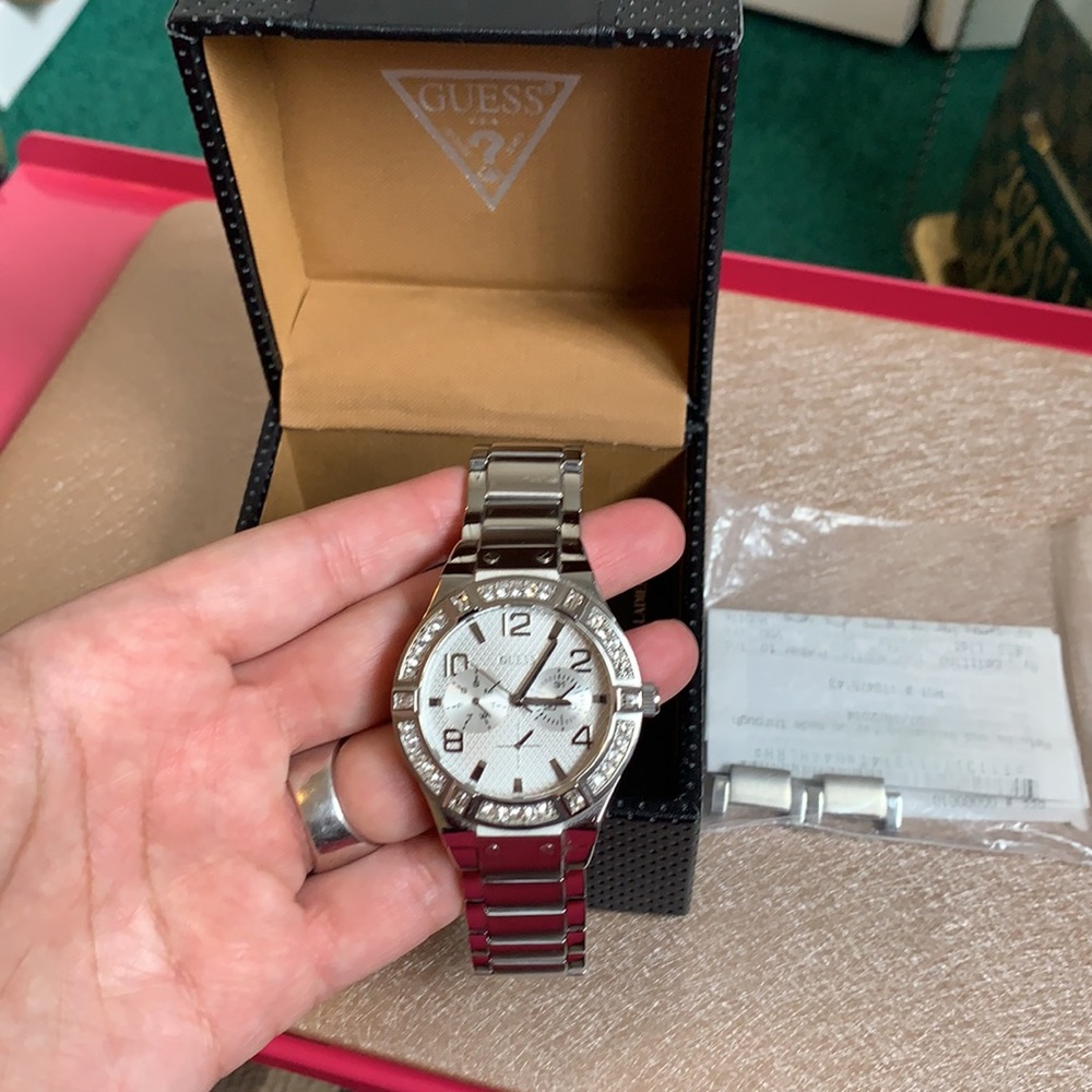 Guess Watch - Picture 3 of 3